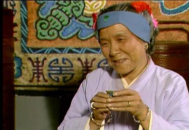 《紅樓夢(mèng)》：你瞧不起的劉姥姥，才是真正的“有勇有謀”的智者