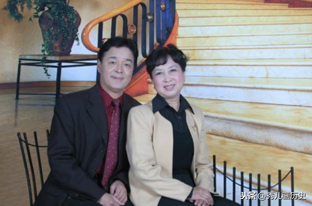 中國最早下崗工人演的《鄉(xiāng)村愛情》"花姐"，后來為啥不見了？