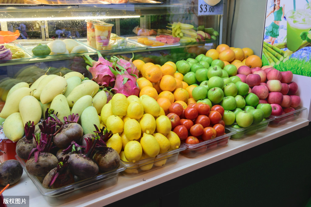 告诉你一个水果店不外传的挑选秘诀，还有10种夏季水果的挑选方法