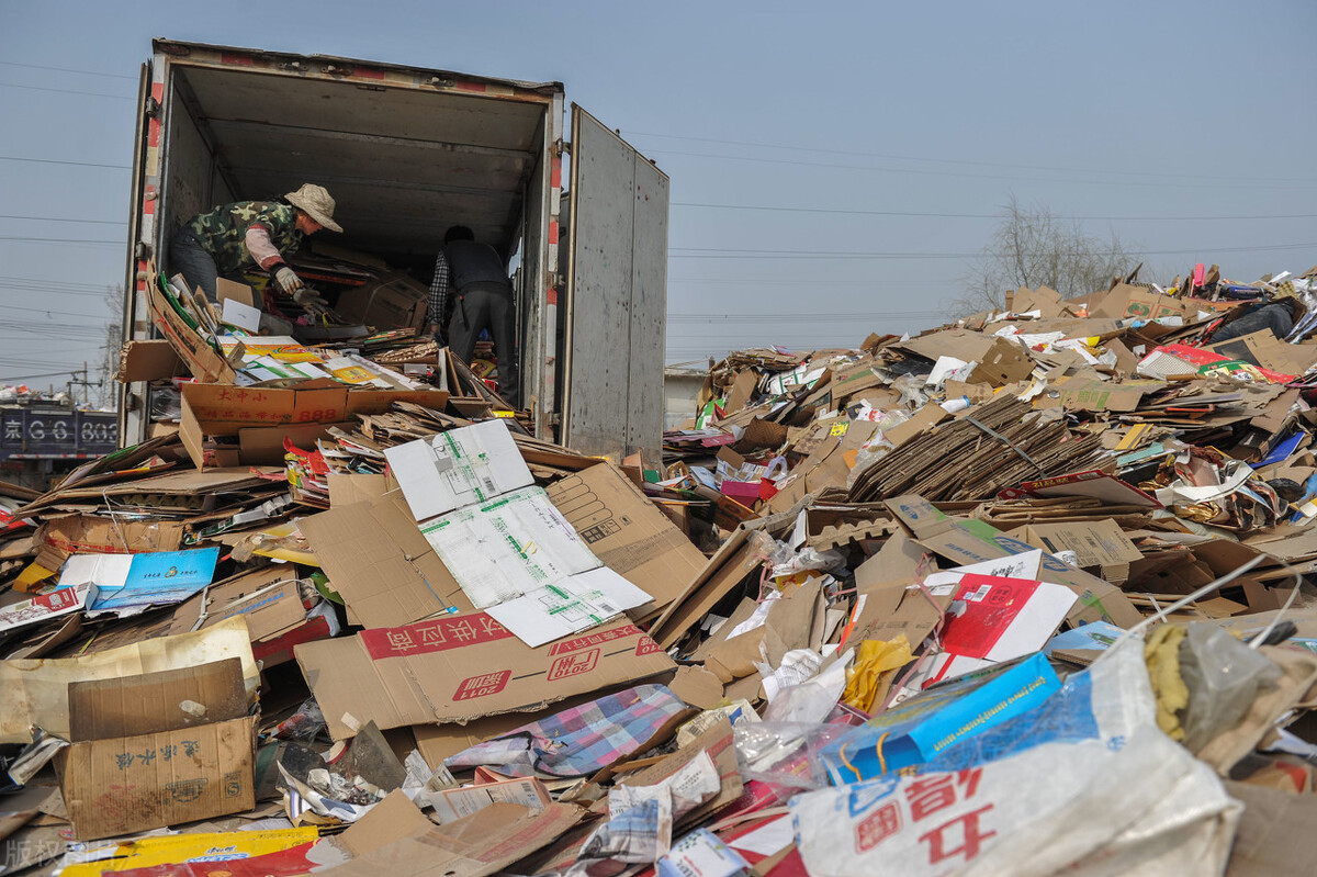 回收行业，常见的收废纸，一年可赚几十万
