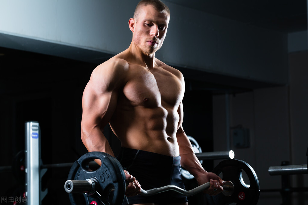 男士堅持這4個健身動作，提高肌肉力量，讓你保持年輕狀態