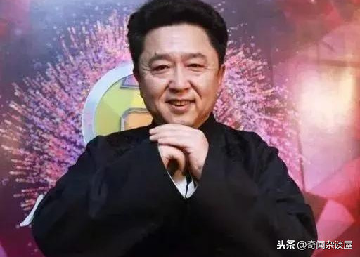 于谦的人脉到底有多牛看饭局就清楚了，郭德纲都得靠边坐！