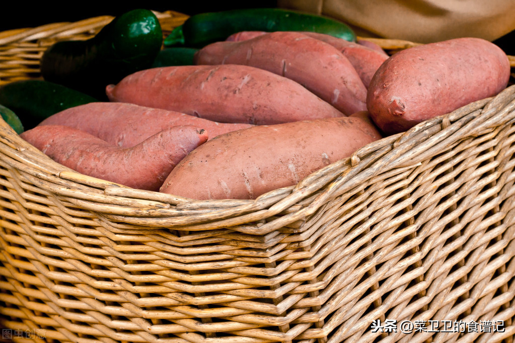 红薯放在家总是发霉发芽？用这三个技巧，家里的红薯越放越甜