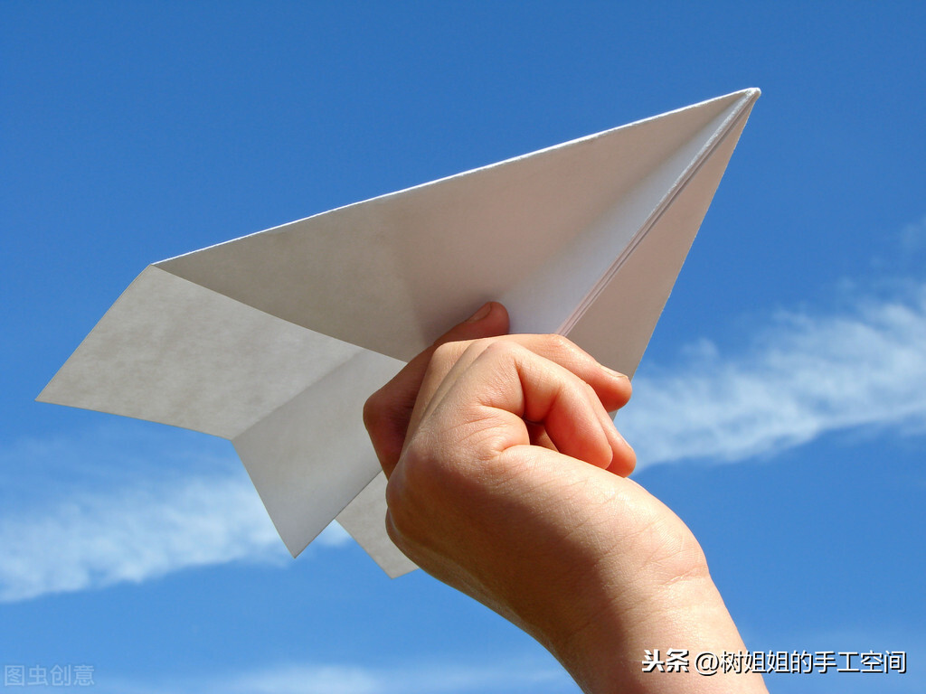 玩具摺紙 簡單經典的紙飛機 能飛十幾米遠 樹姐姐的手工空間 Mdeditor