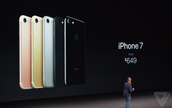 iPhone 7公布 黑的好看/全程涨/5388起