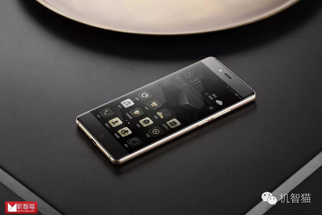 nubia Z11黑金版版拆箱：你确实猜中它有哪些转变了？