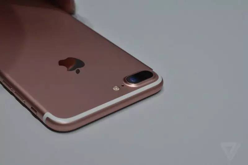 iPhone 7中国发行市场价5388元起，地表最强智能手机带回去！