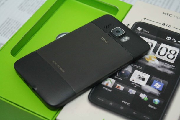 真神机！一代机皇HTC HD2取得成功刷入安卓7.0