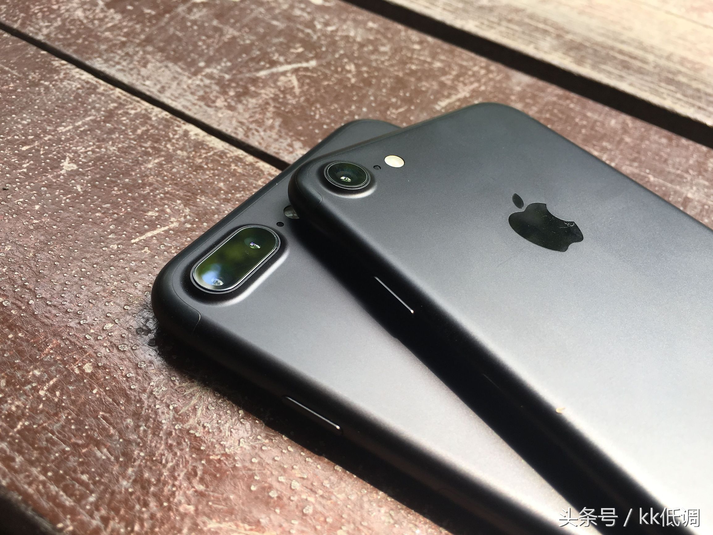 磨砂黑不输亮黑 iPhone7/7plus港行中国发行 真机实拍视频