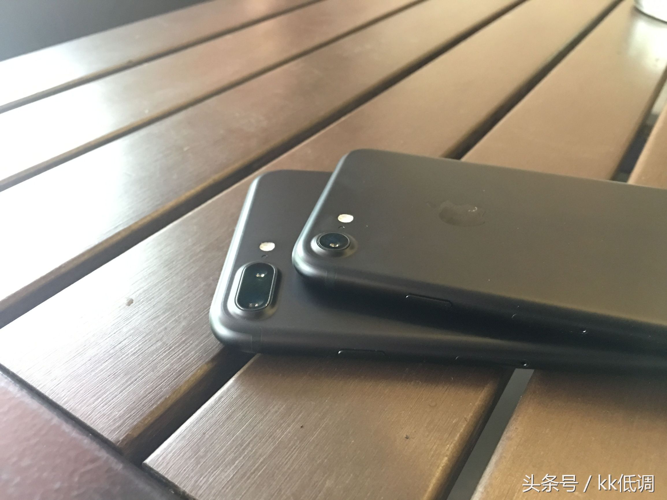 磨砂黑不输亮黑 iPhone7/7plus港行中国发行 真机实拍视频