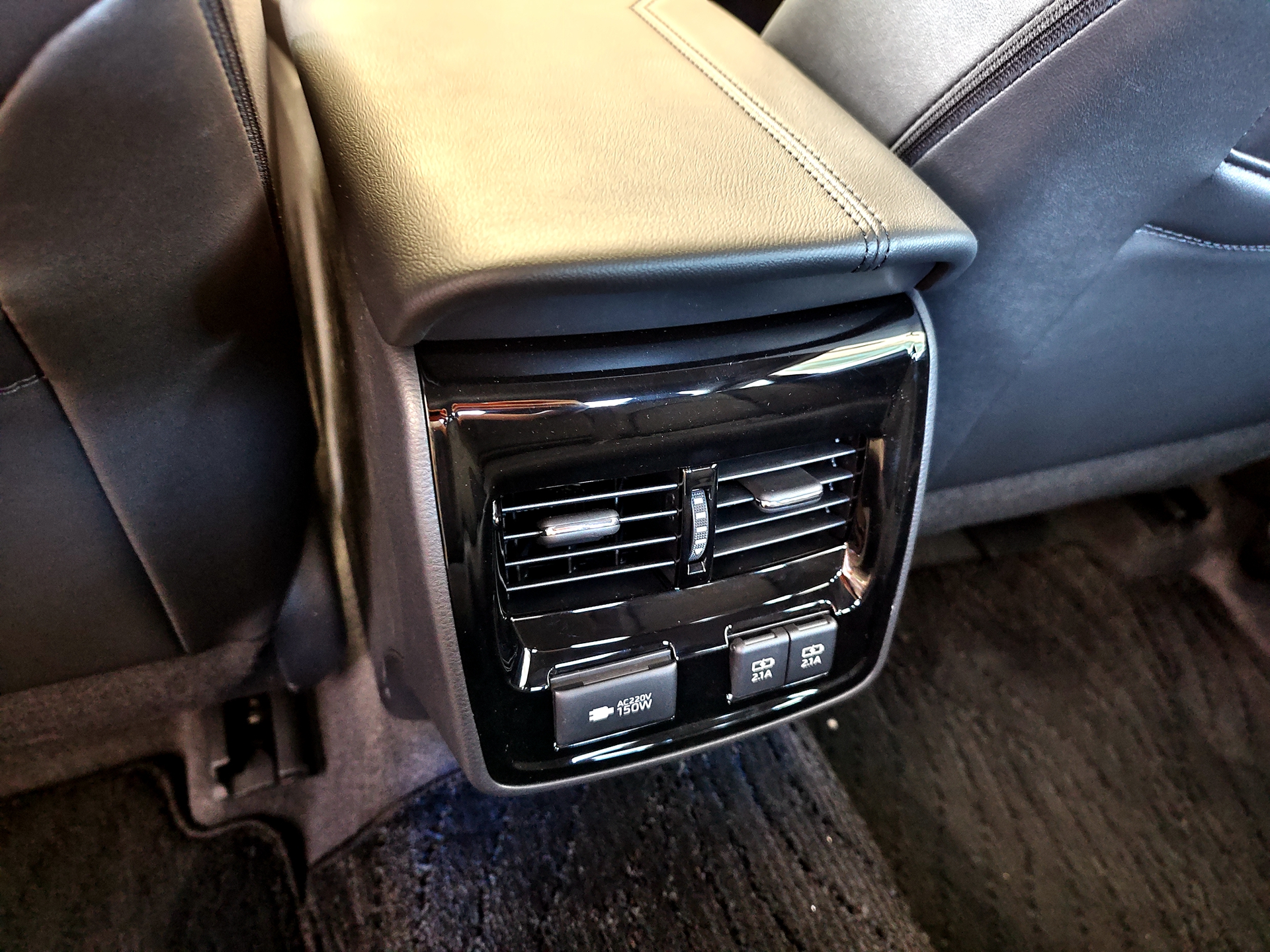 换壳雷克萨斯ES？到店实拍丰田亚洲龙 将成中国特供车