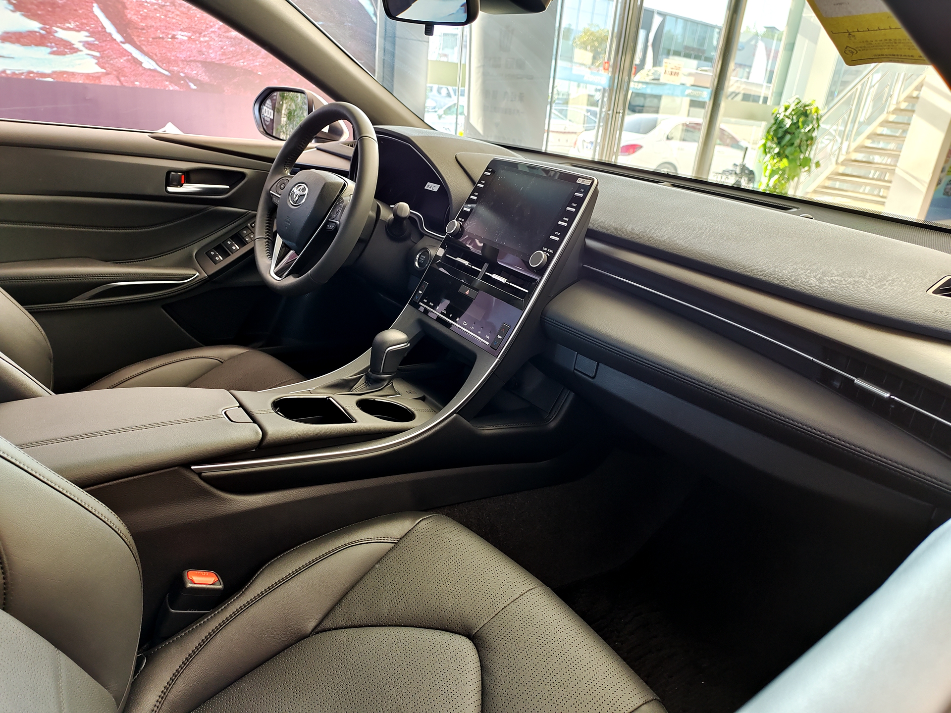 换壳雷克萨斯ES？到店实拍丰田亚洲龙 将成中国特供车