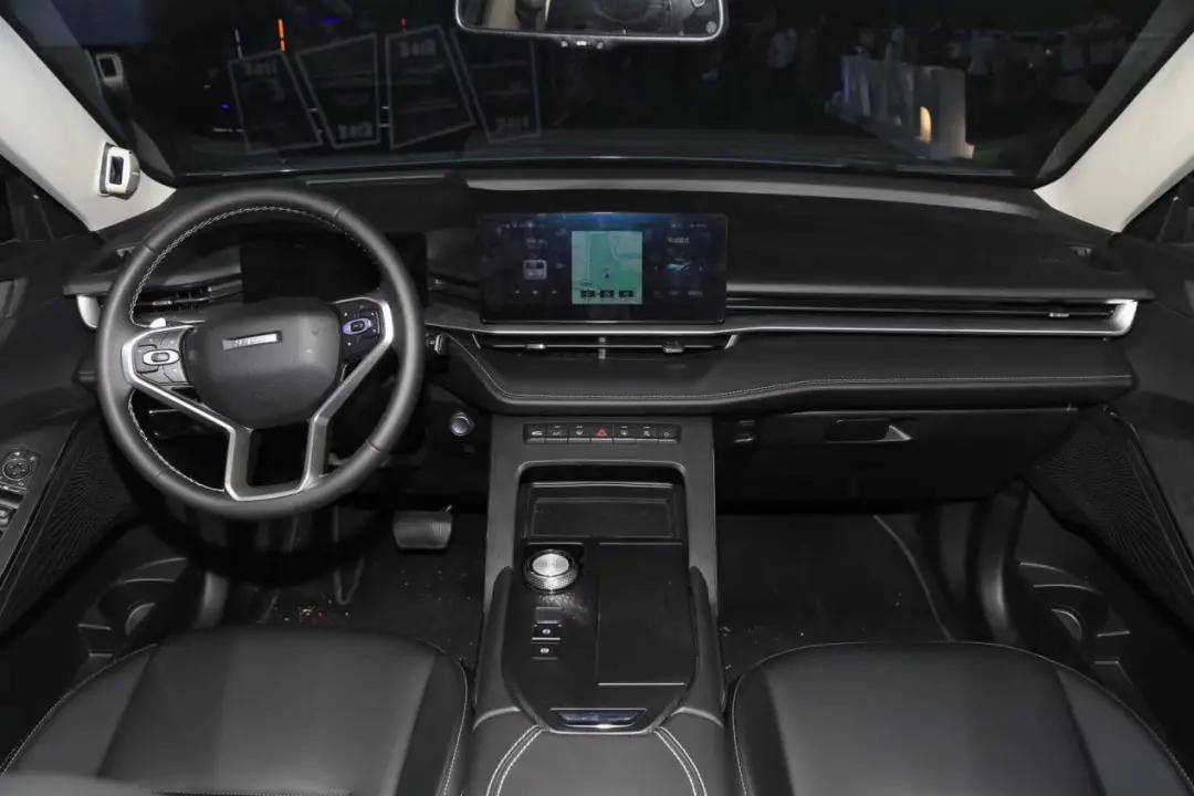 十年之后，哈弗H6想做世界人民的“国民神车”？