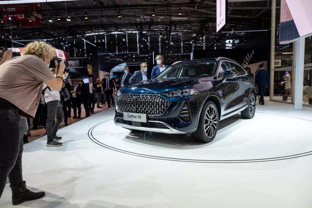 慕尼黑车展解读魏牌摩卡（Coffee 01）PHEV，看中国车怎么在欧洲跑