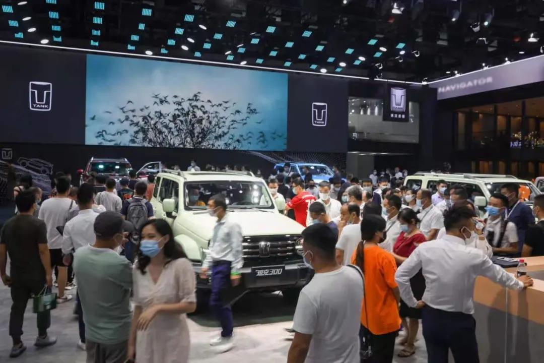 创造潮玩越野SUV新趋势!坦克品牌为什么变得更火了？