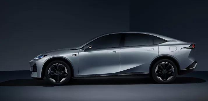 代客泊车7.0、掀背造型、贯穿式尾灯，长安C385还有哪些看点？