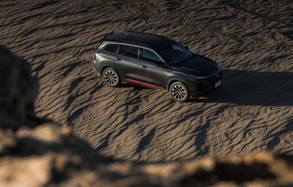 10-15万SUV这么多，为什么两年就有40万用户选择了长安CS75PLUS