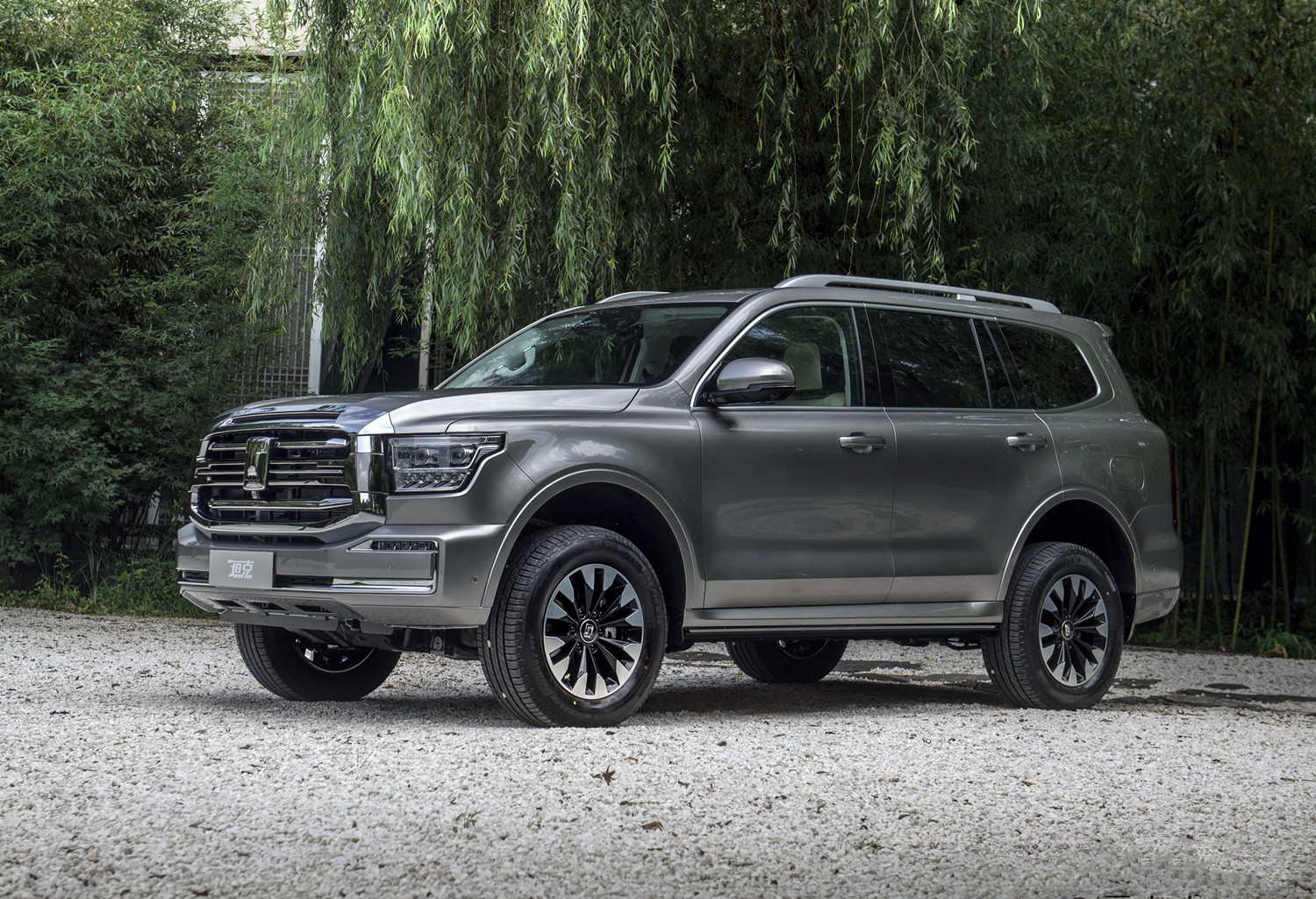 长城最霸气SUV，坦克600官图发布，气势不输丰田陆巡，搭3.0T动力