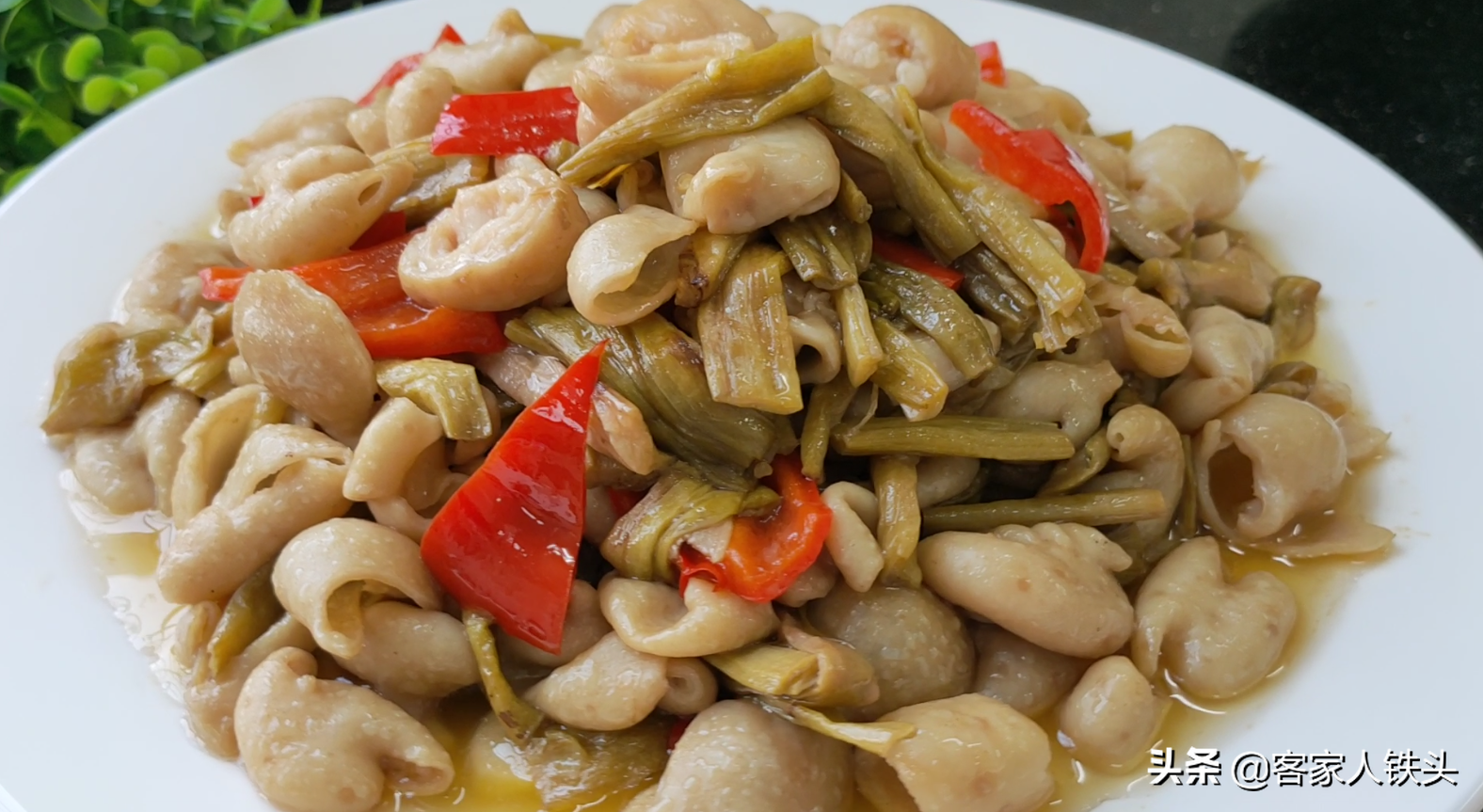 广东人做肥肠为什么那么好吃？教你关键2步，爽口味美孩子也爱吃