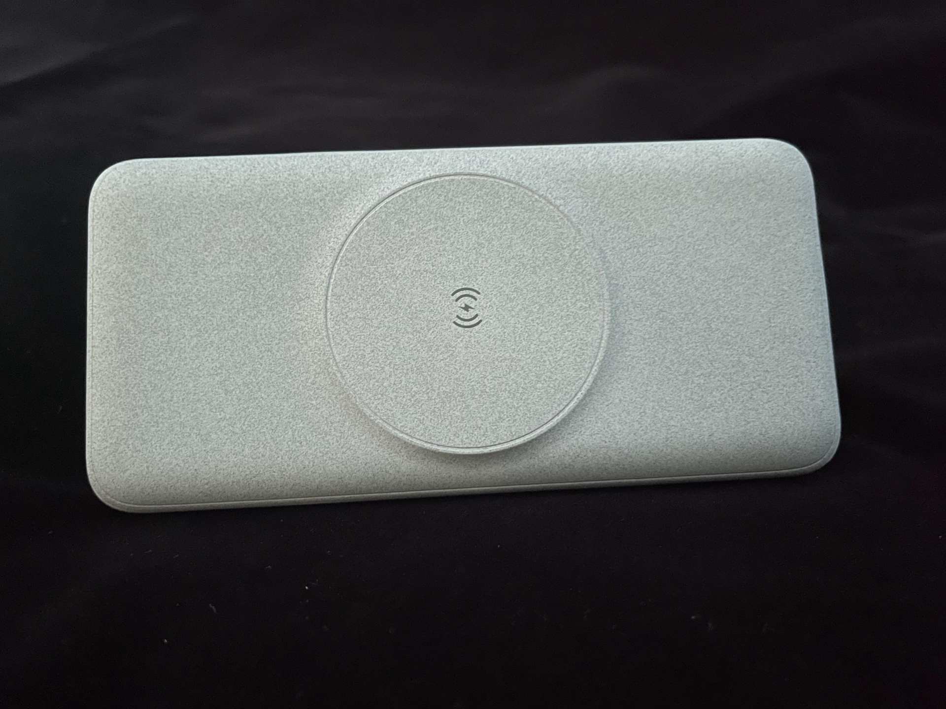 南卡无线充电宝POW-3支持MagSafe磁吸双输出快充体验