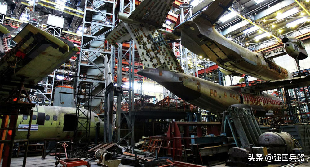 堅決執行美國計劃,撕毀同中企協議後,烏克蘭人正在“殺死”自己