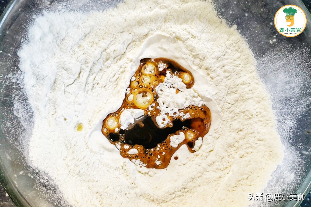 快過年了，教你零食“貓耳朵”的做法！ 香酥甜脆，兒時的經典味道