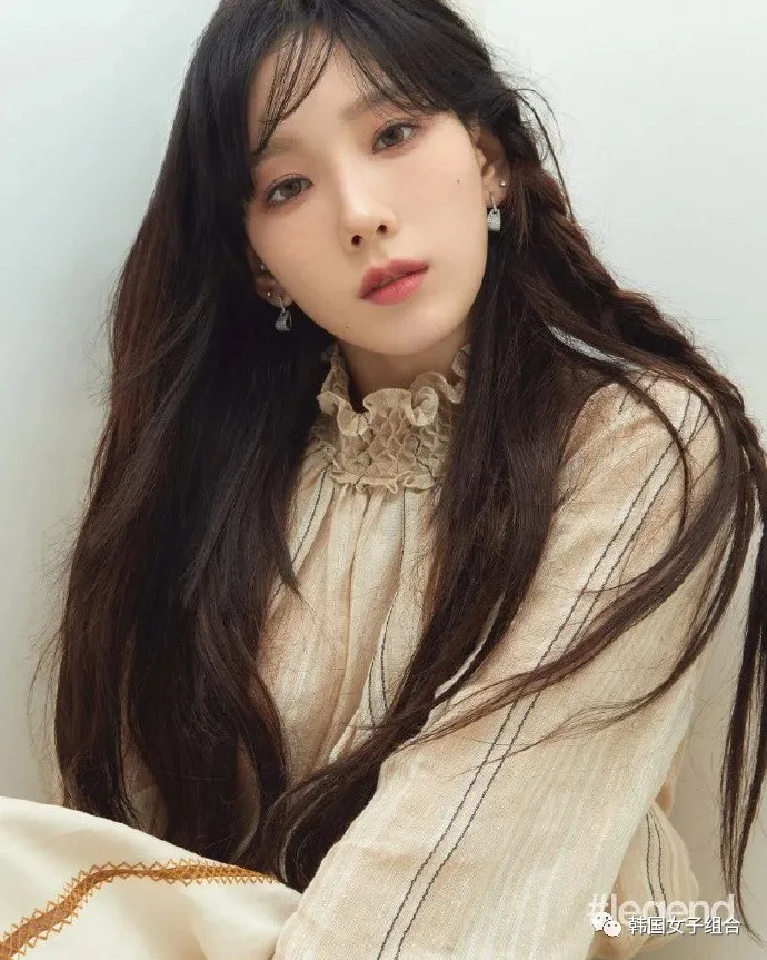 拍摄了legend画报的这位女团爱豆,历代级的美貌