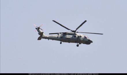 解放军又一艘“准航母”下水，我们何时能拥有