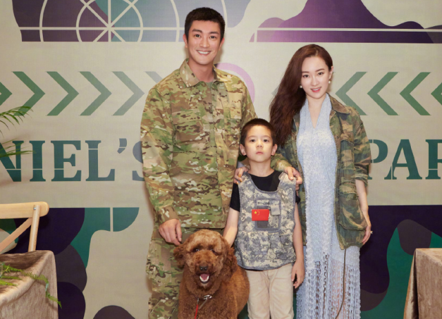 杜江回應浪姐修圖過度，霍思燕變迷妹力挺，大贊老公氣場口才一流