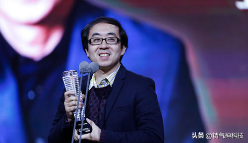 他连续三年刷新世界纪录，国人不以为然，却引