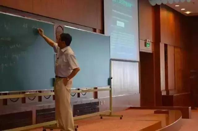 他是北大才子，留学却沦为外卖小哥，蛰伏30年，