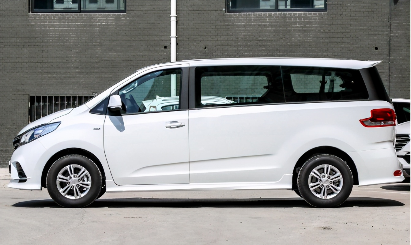 上汽大通MAXUS G10宜商宜家的三排座車型橫評