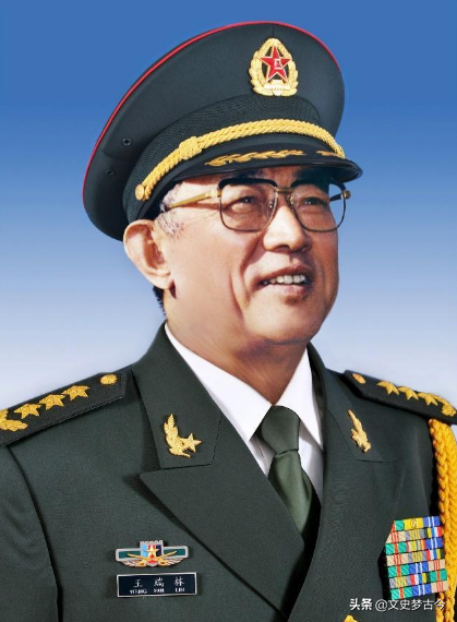 他官至副国，原总政副主任，曾任中央军委纪检委书记，领上将军衔