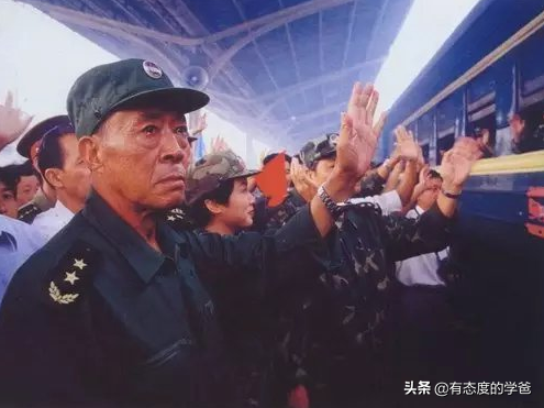 98年抗洪流泪的老将军，已经去世3年了，唯一的