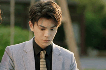 《韫色过浓》强行开虐，张予曦惨成泥猴，不是