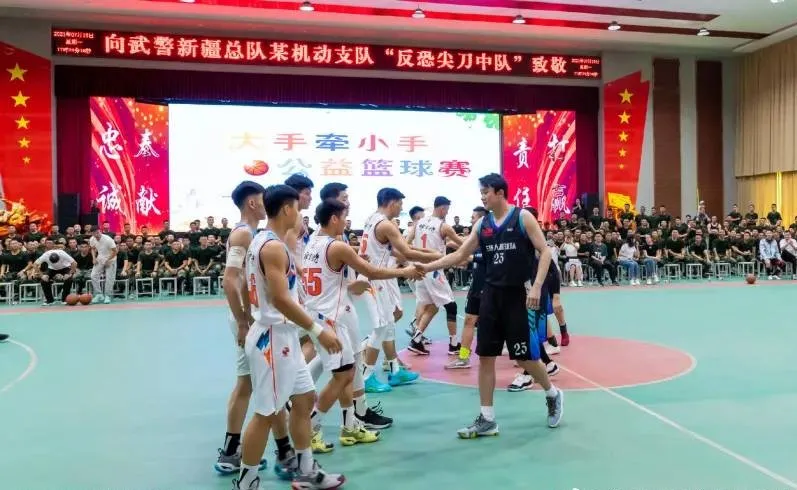 金鸡独立 扣晃篮架！丁彦雨航太狠了！消失三年的他终于回来