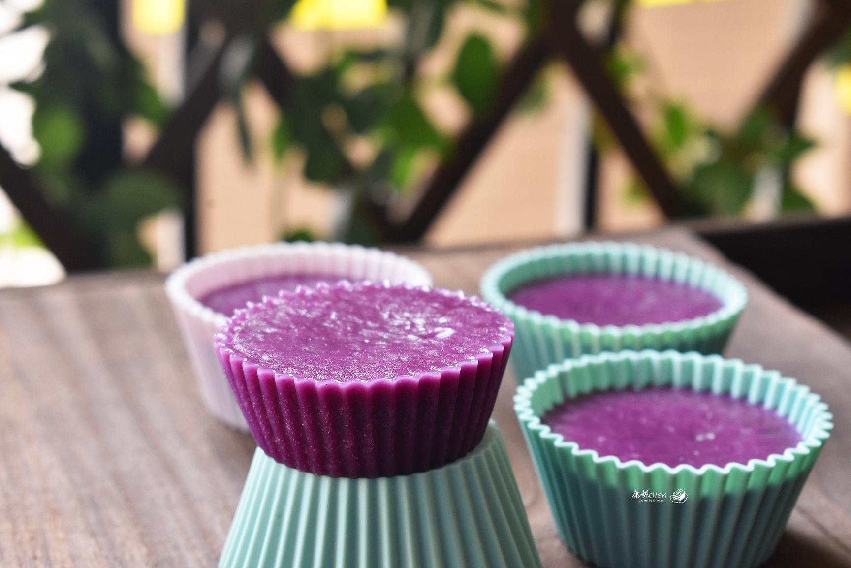 這糕點好看又好吃，攪拌幾下蒸一蒸，香甜軟糯，比蛋糕簡單