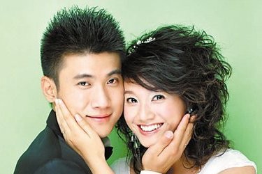 24岁闪婚闪离到36岁卑微付出，曾经的“浙江一姐