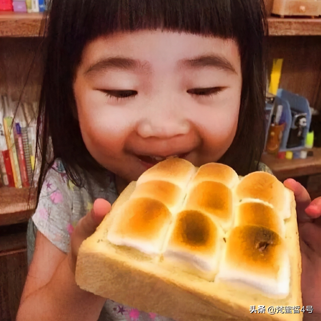 曹格曬與女兒合照，10歲只比爸爸矮一個頭，妻子疑整容模樣大變