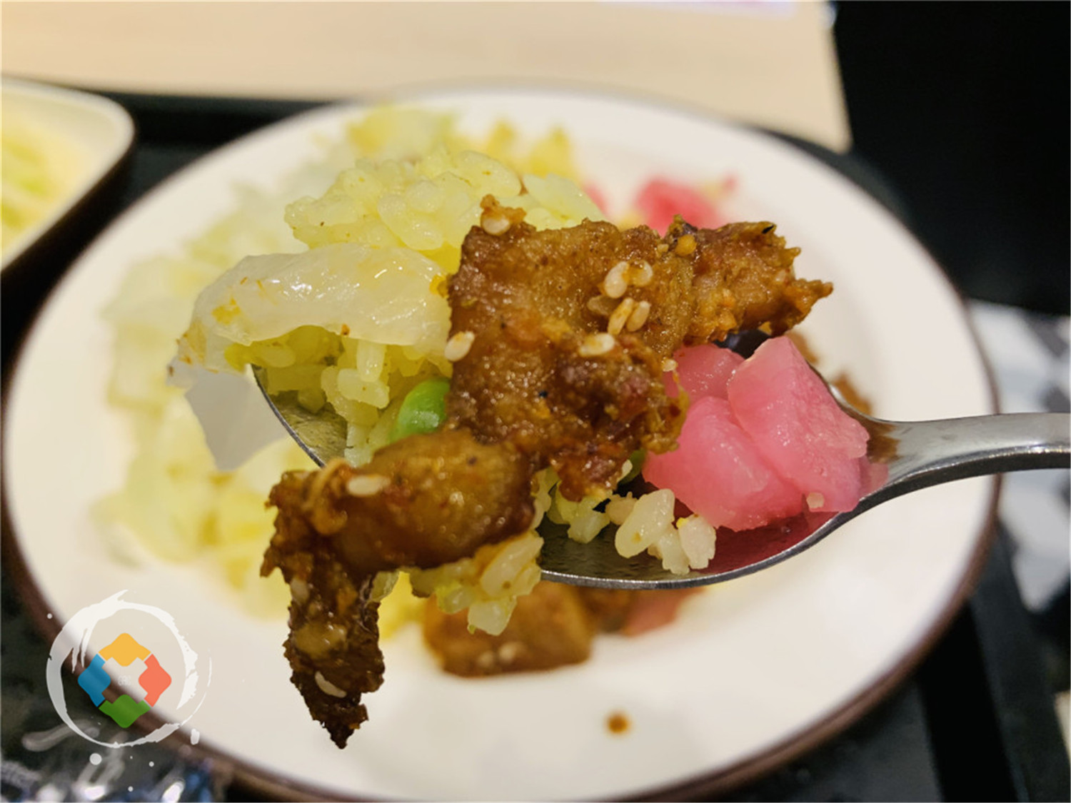 重庆乡村基新品，为本地人定制的烧白与回锅肉，性价比有多高？﻿