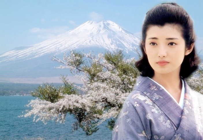 山口百惠：40年前的日本女神，巅峰时嫁人隐退，