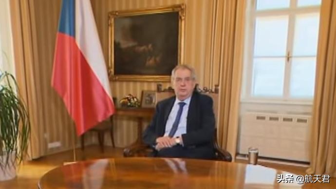 必须给予深刻教训！捷克表面讨好中国，却触碰