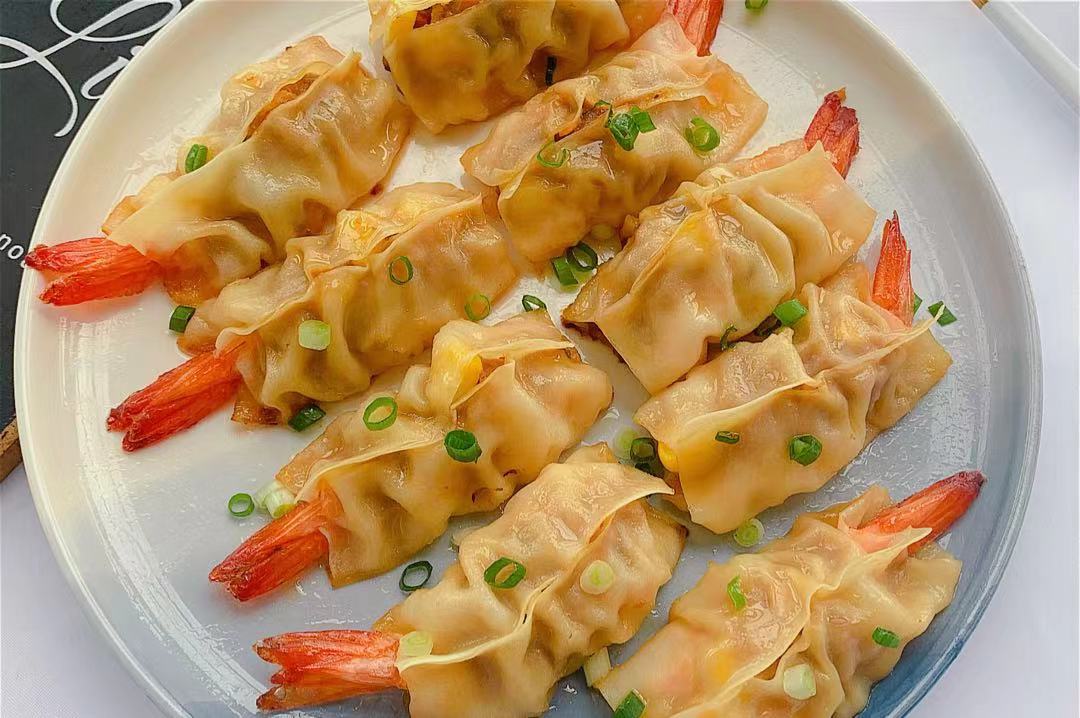 雲吞皮的新做法，捏一捏煎一煎，酥脆鮮香好吃不膩，咬一口滿嘴香