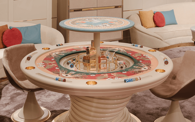 挥金如土的有钱人，喜欢在家玩什么？