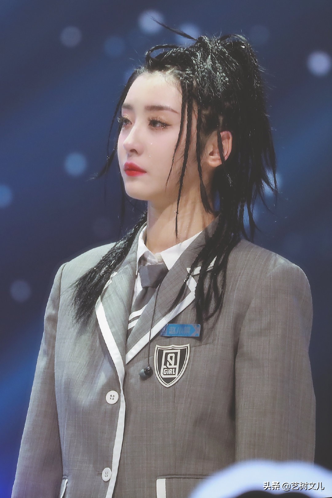 被一众明星打call，妈妈穿7000块上衣，赵小棠出道