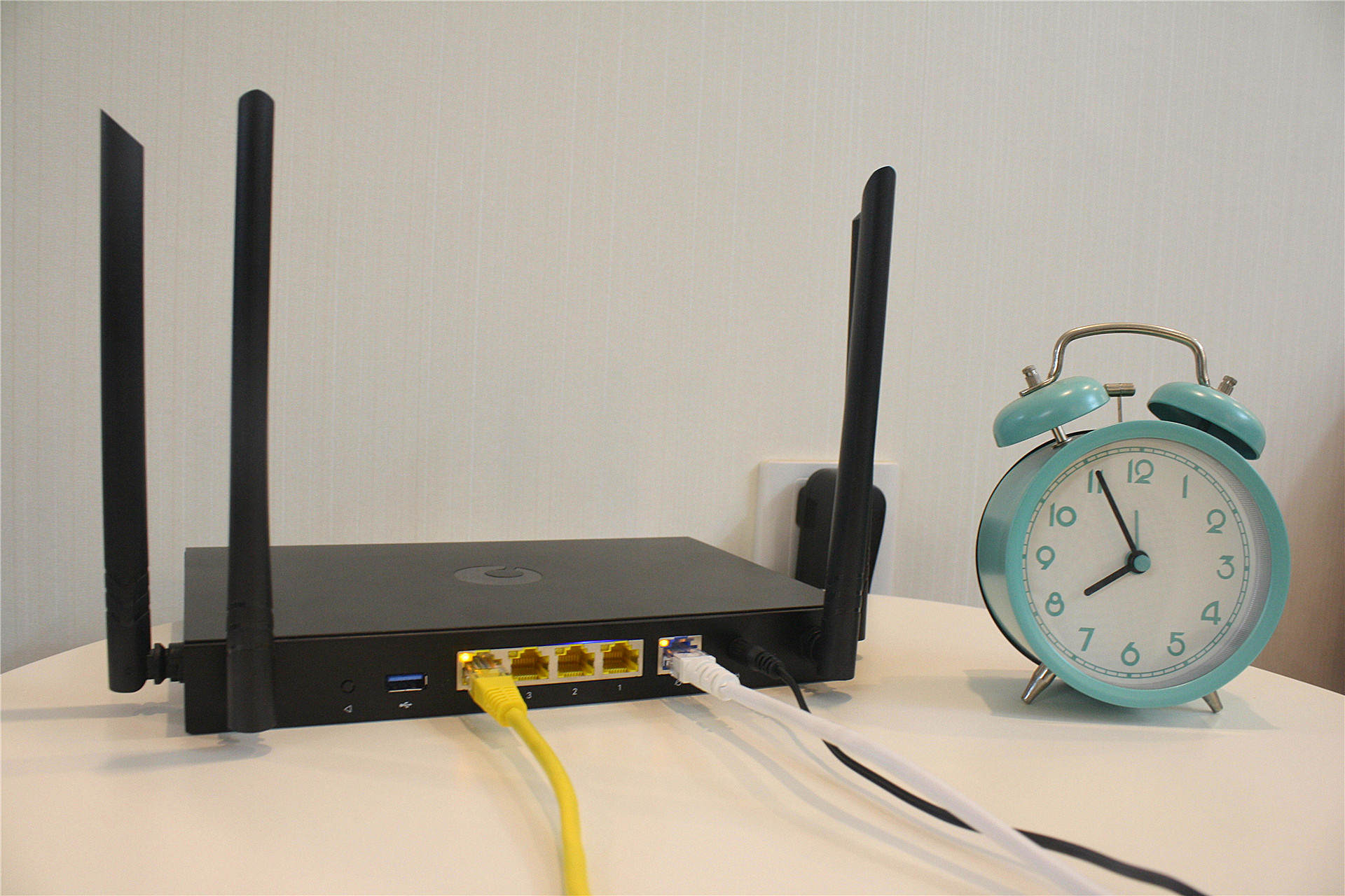 支持WiFi6的工业级路由器厉害了！蒲公英X5智能组网路由器评测