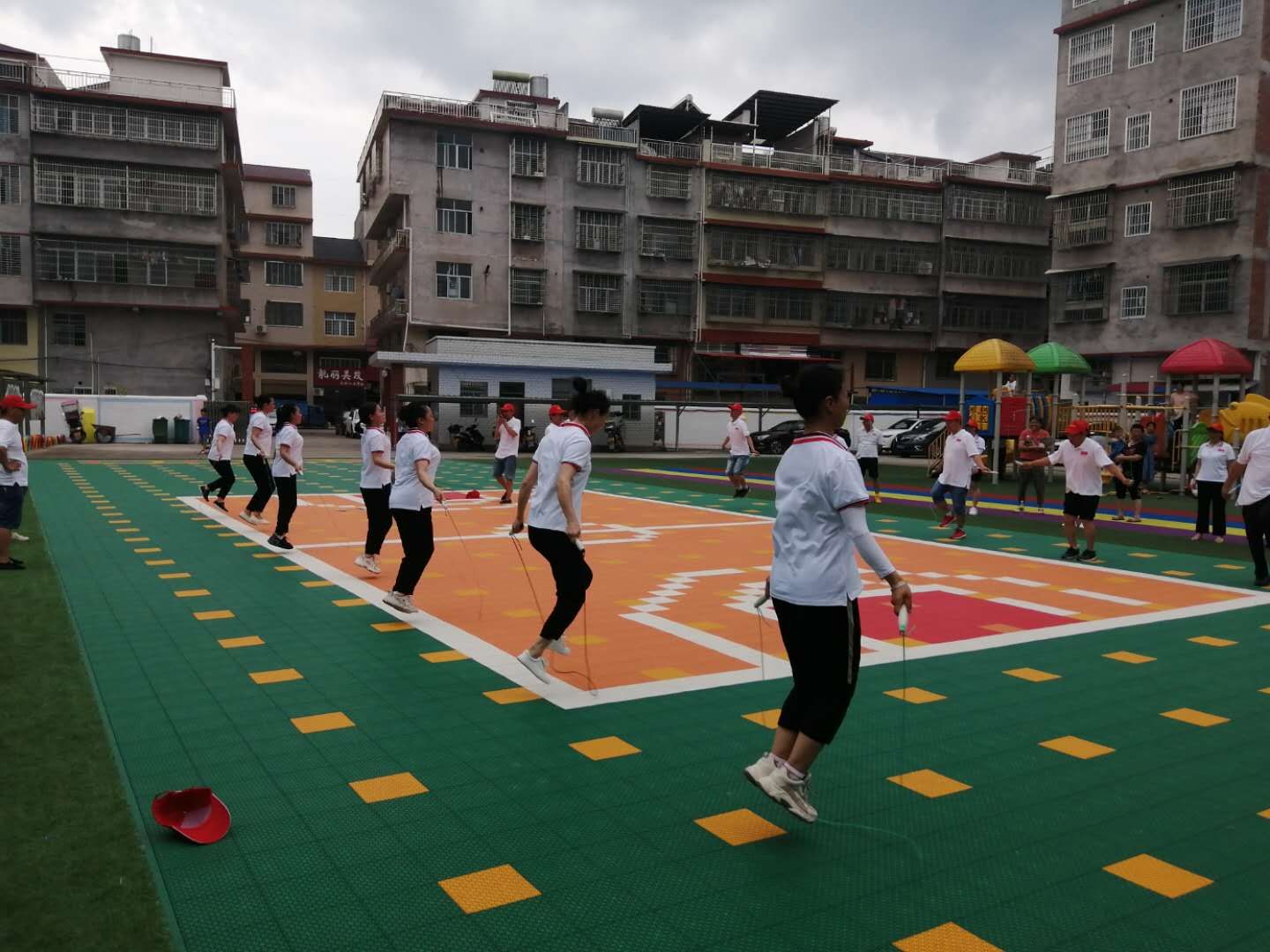 慈利縣東岳觀鎮(zhèn)中學紅心向黨聚力量(圖1)