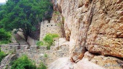 奇袭腊子口，红军小战士“云贵川”发挥关键作