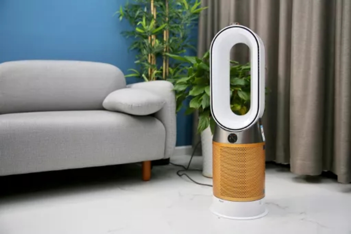 南方人驱寒不再靠一身“正气”！因为我们有戴森HP06