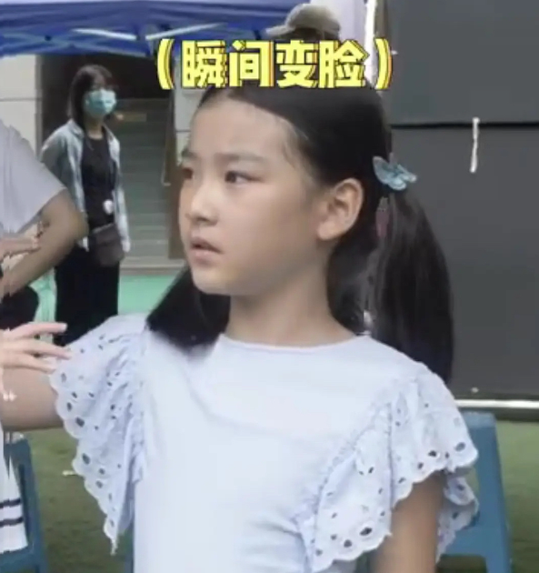 Wang Shengdi chases after a star to succeed: Zhang Zifeng raise one's hand is cast sufficient show a care, little sister one face feels extremely flattered